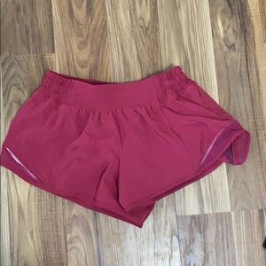 Lululemon Hotty Hot Short